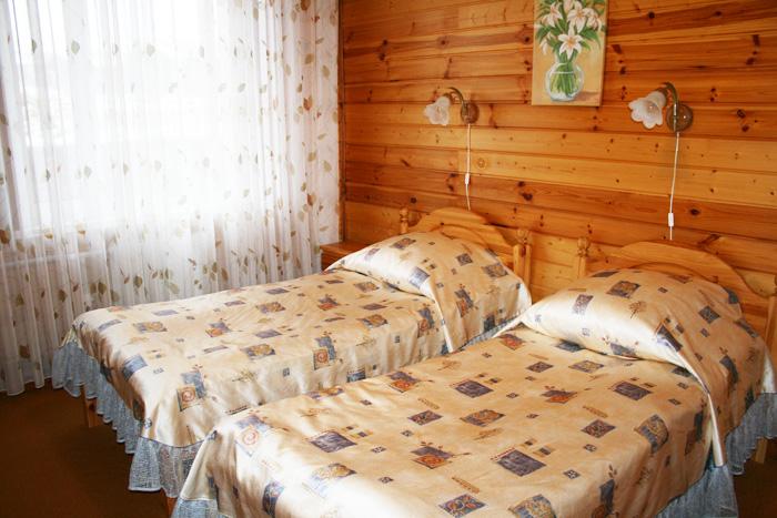 4-местный люкс гостиницы у склона 'Горнолыжного клуба Леонида Тягачева', Подмосковье.